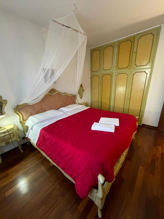 Royal Guest House Venesia Bagian luar foto