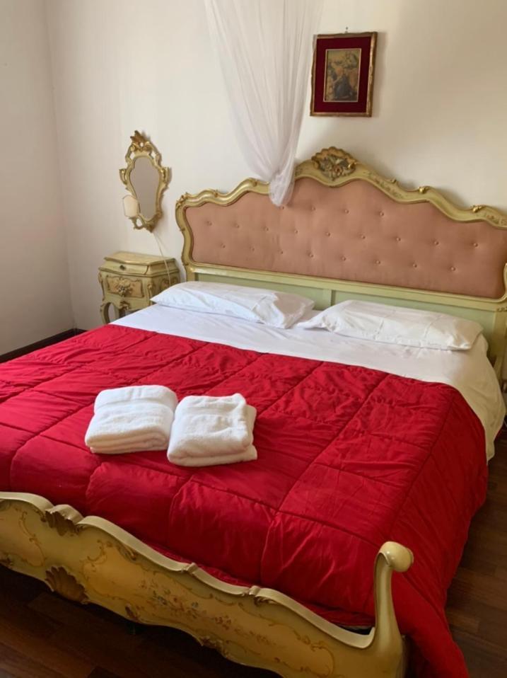 Royal Guest House Venesia Ruang foto